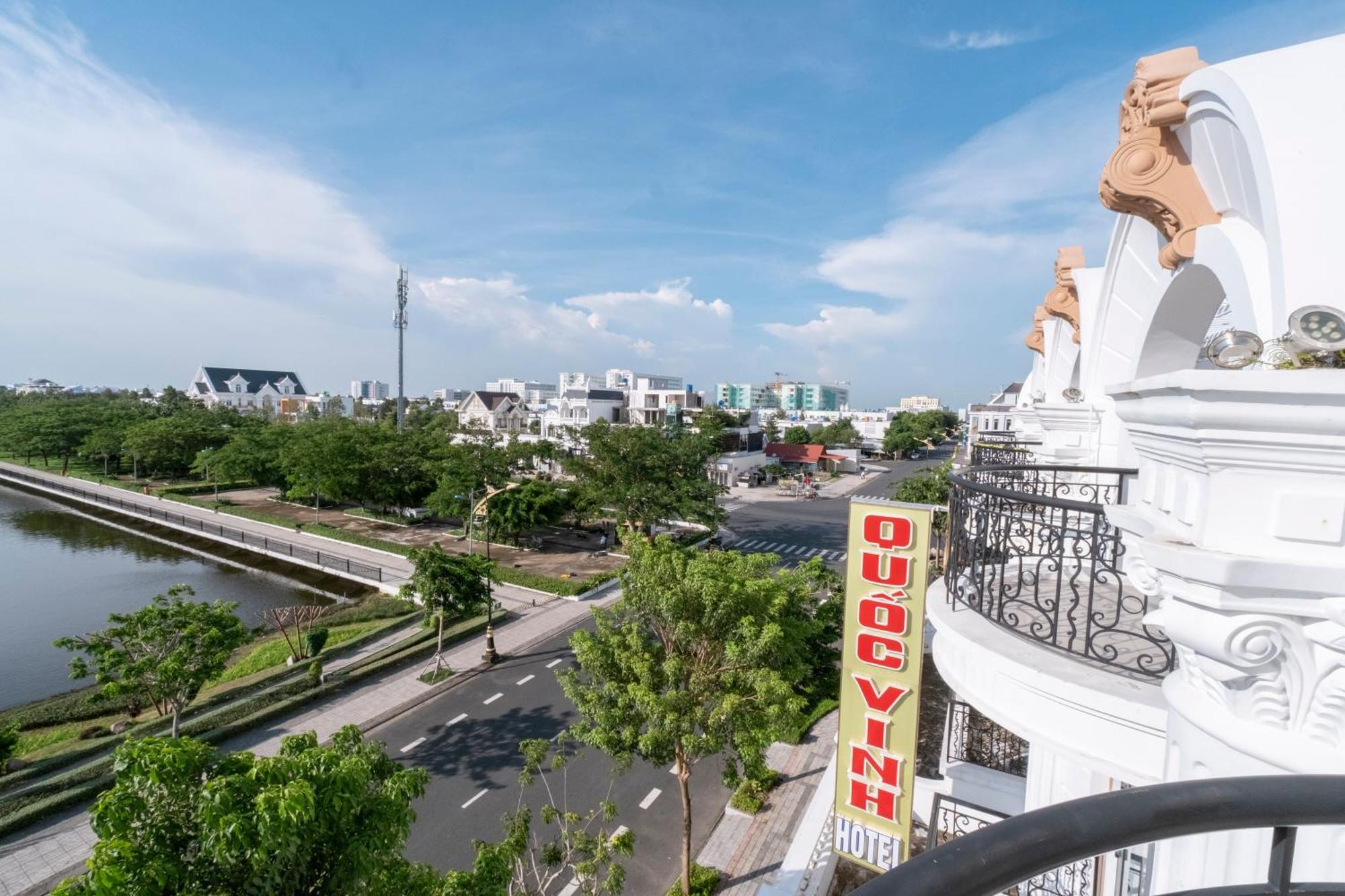 Quoc Vinh Hotel Rach Gia Esterno foto